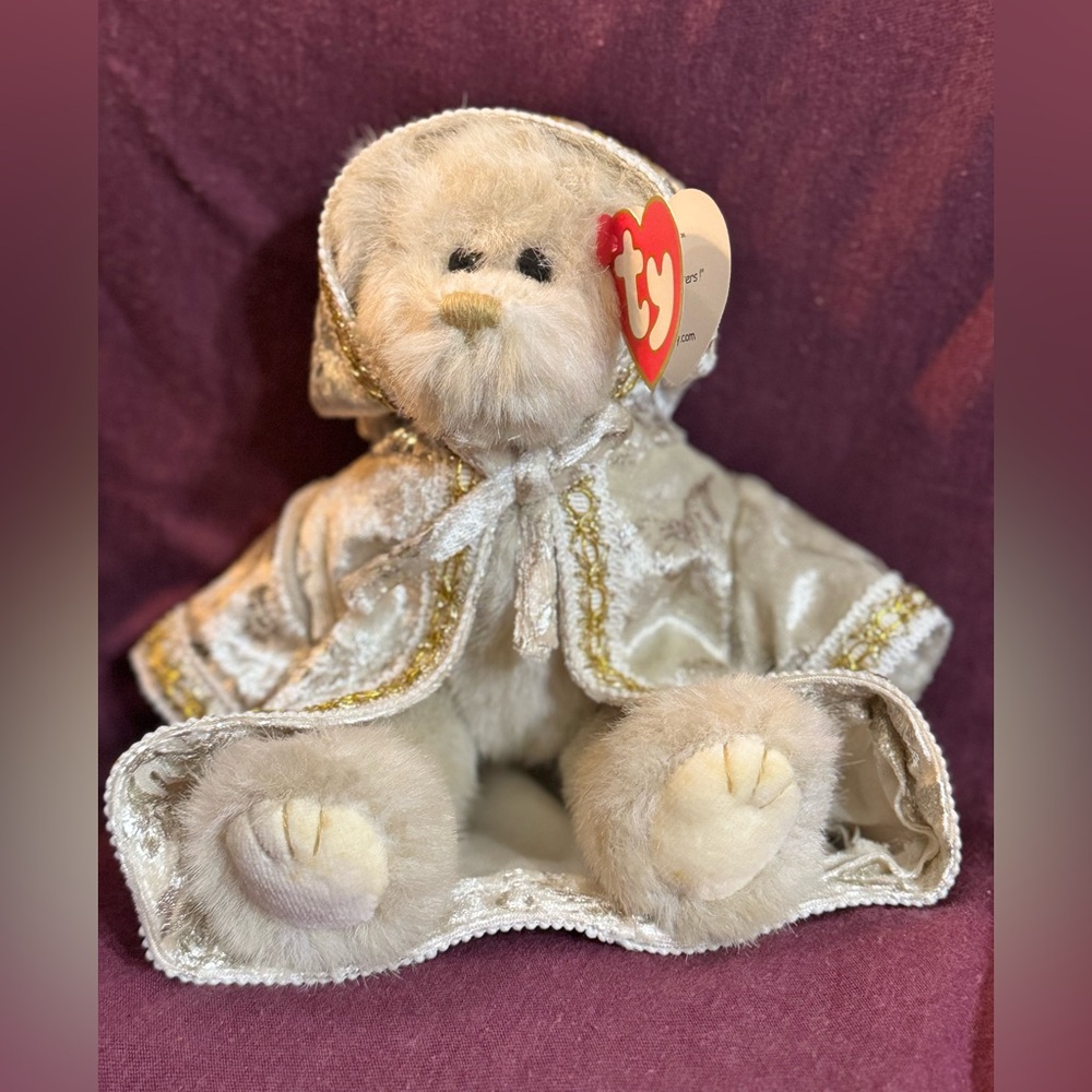 Ty Vintage Attic Treasures Gwyndolyn the Bear - NWT